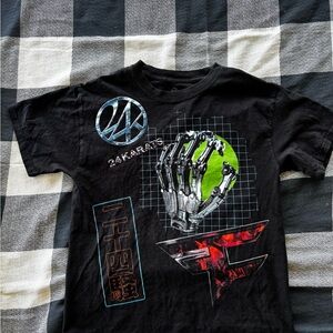 Y2K Graphic  T-Shirt M